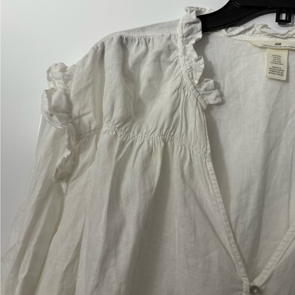 H&M white ruffle button up long sleeve blouse oversized EUC - Picture 6 of 11